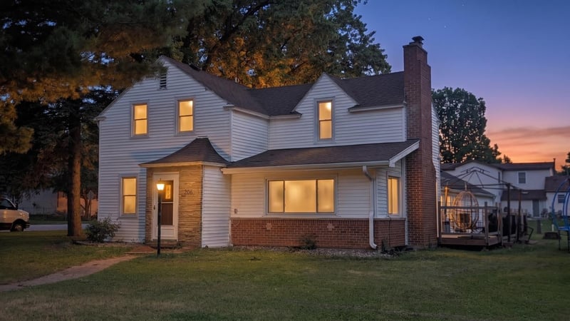 206 2nd Ave NE, Kasson, MN 55944