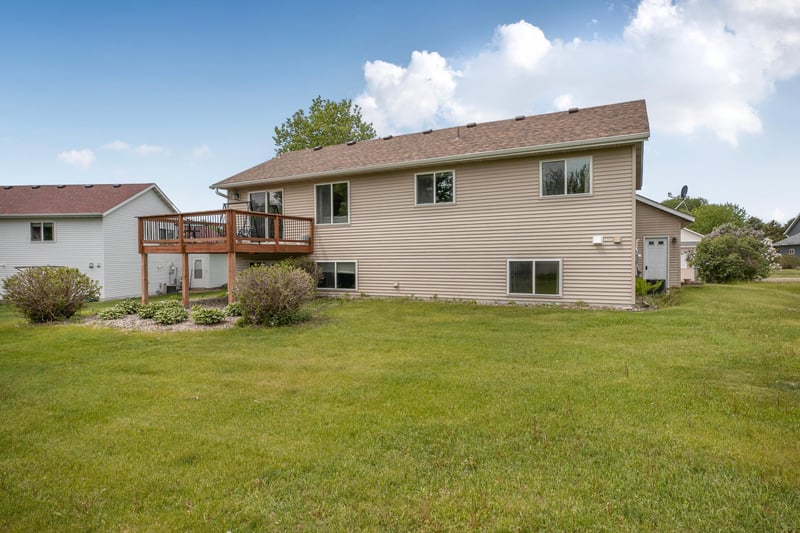 1540 Timberdoodle Dr, Saint Cloud, MN 56303