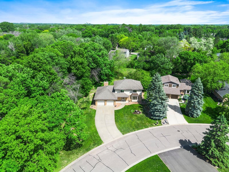 10130 31st Ave N, Plymouth, MN 55441