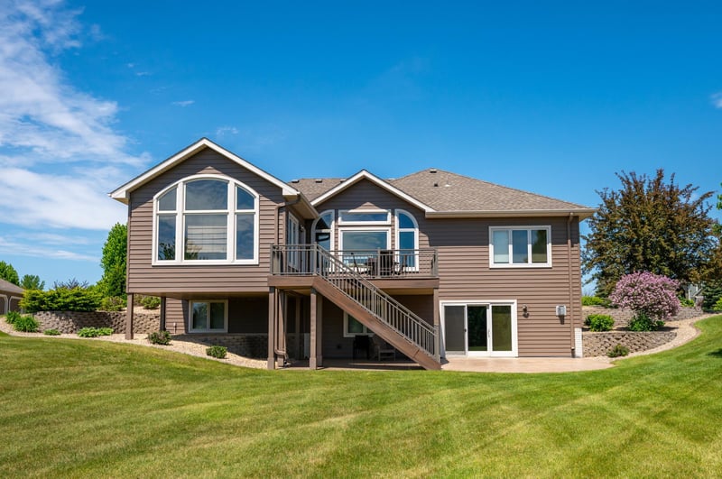 9015 Schutte Ct, Corcoran, MN 55340