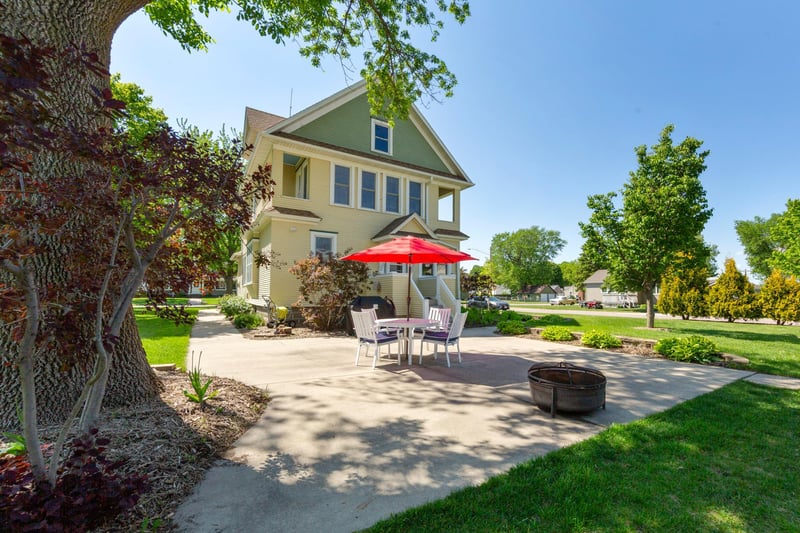 580 6th St, Lafayette, MN 56054