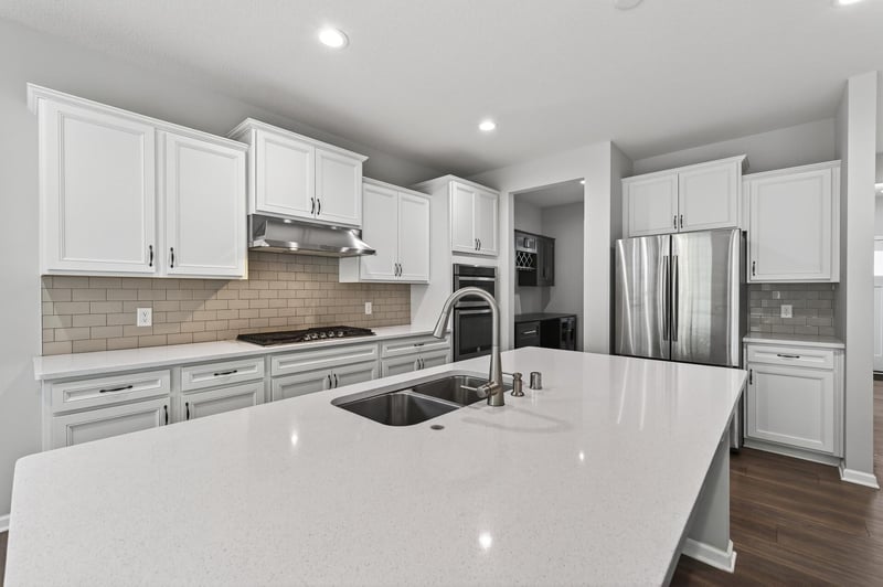 532 Aidan Cv, Eagan, MN 55123