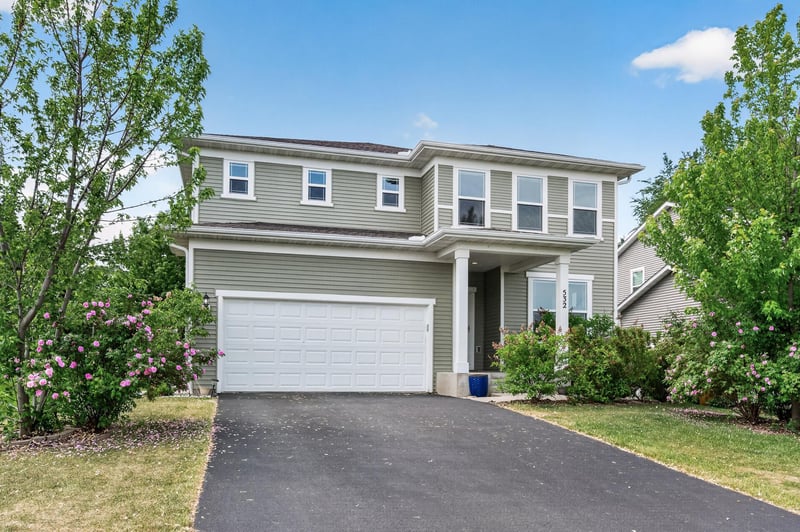 532 Aidan Cv, Eagan, MN 55123