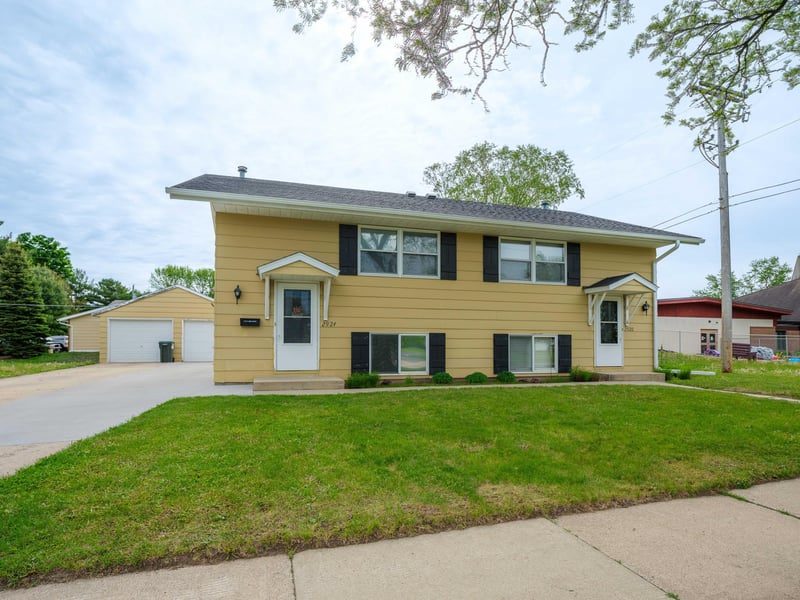2920 18 Ave NW, Rochester, MN 55901