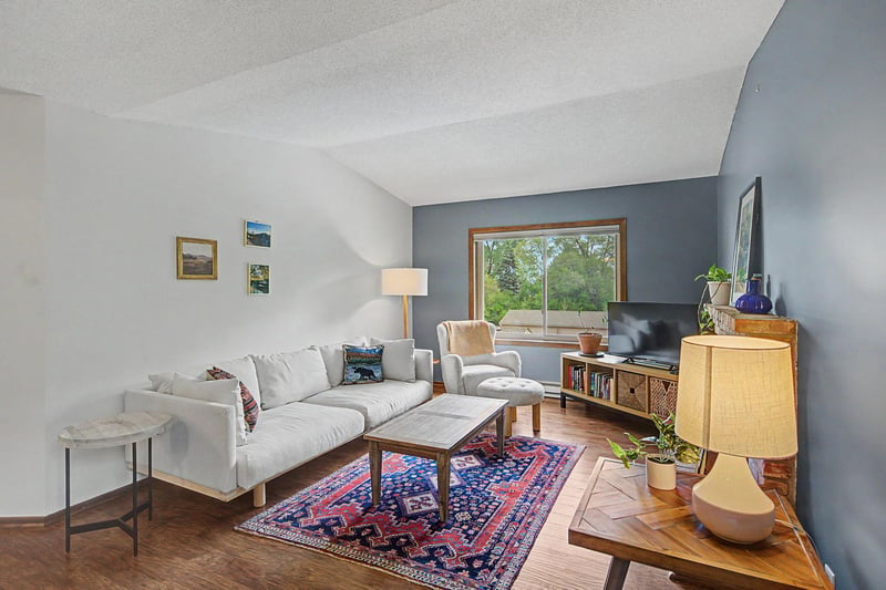 2030 Ridge Dr #32, Saint Louis Park, MN 55416