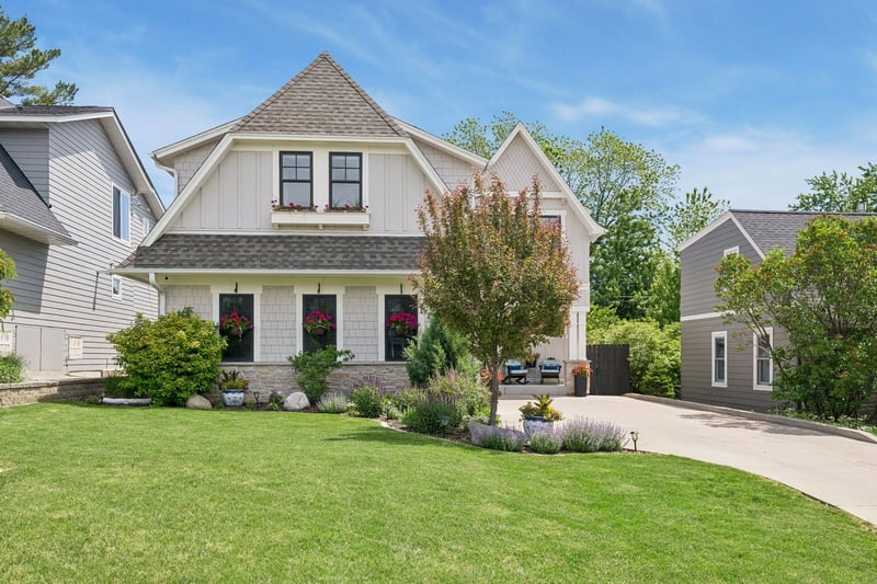 5913 Kellogg Ave, Edina, MN 55424
