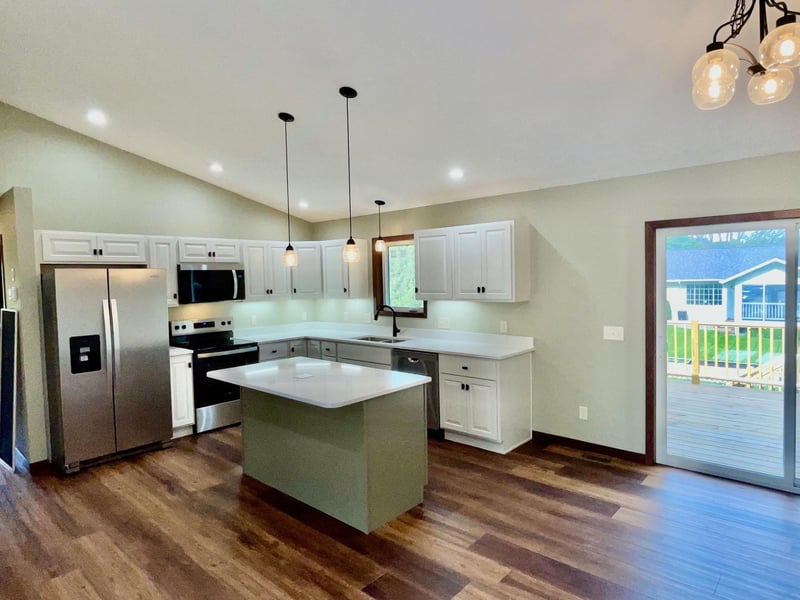 201 25th St SW, Austin, MN 55912