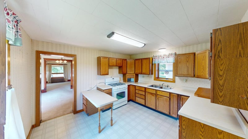 N17088 E Orchard Ln, Galesville, WI 54630
