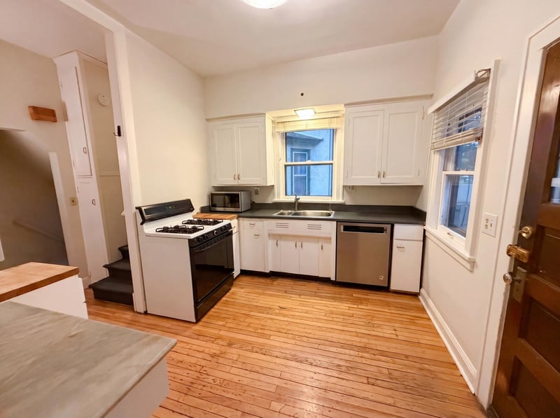 515 W 22nd St, Minneapolis, MN 55405