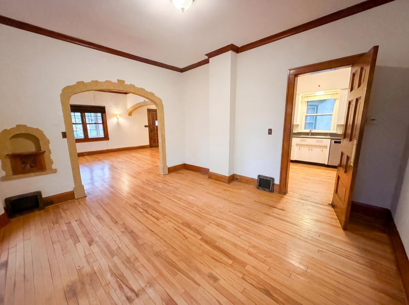 515 W 22nd St, Minneapolis, MN 55405