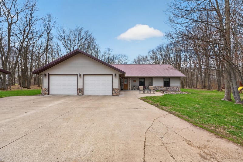 40617 Highway 47, Isle, MN 56342