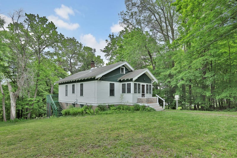 330 Basil St, Taylors Falls, MN 55084