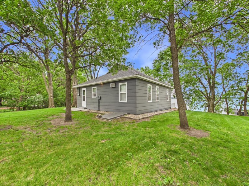 20032 Sunny View Dr, Glenwood, MN 56334