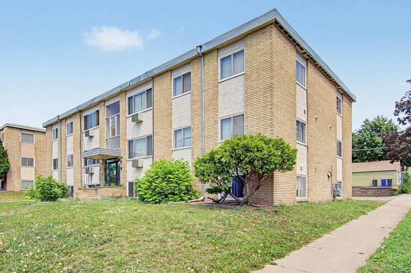 1339 Conway St, Saint Paul, MN 55106
