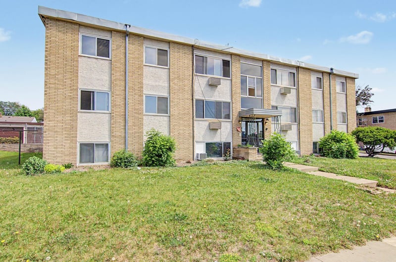 1339 Conway St, Saint Paul, MN 55106