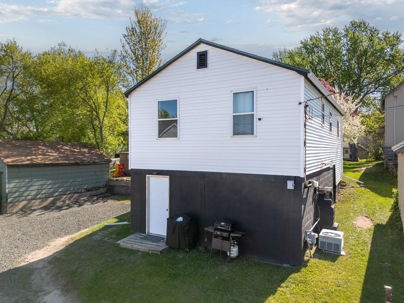 310 5th Ave, Bovey, MN 55709