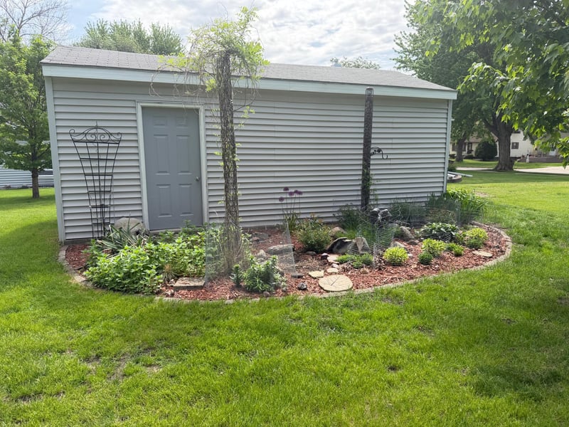 223 10th Ave, Worthington, MN 56187