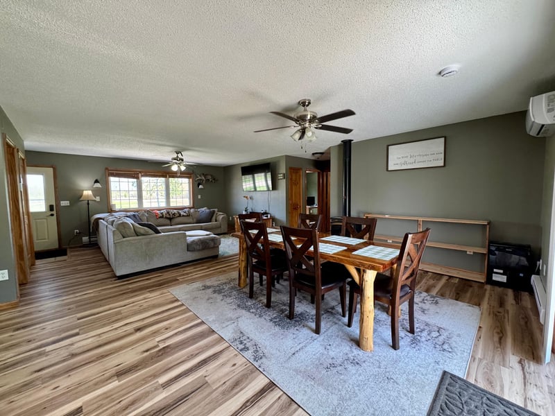37311 580th Ave, Warroad, MN 56763