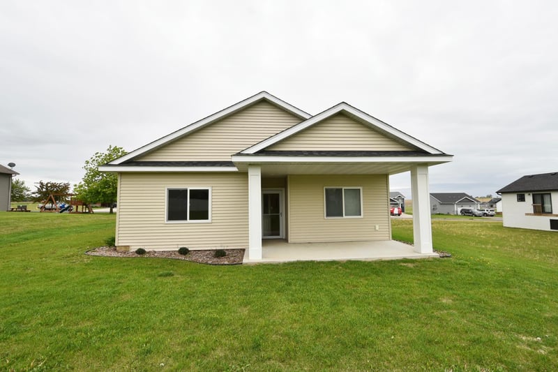 106 11th St N, Goodhue, MN 55027