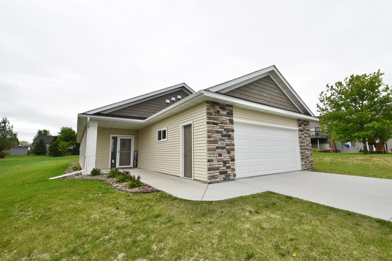 106 11th St N, Goodhue, MN 55027