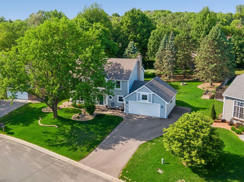 689 Havenhill Rd, Eagan, MN 55123