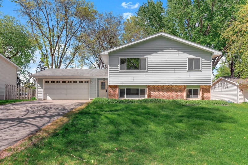 11724 67th Pl N, Maple Grove, MN 55369