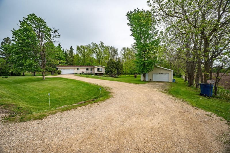 N5138 270th St, Elmwood, WI 54740