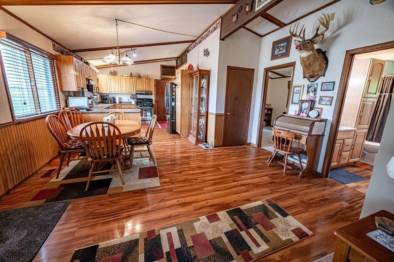 N5138 270th St, Elmwood, WI 54740