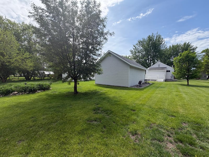 231 10th Ave, Worthington, MN 56187