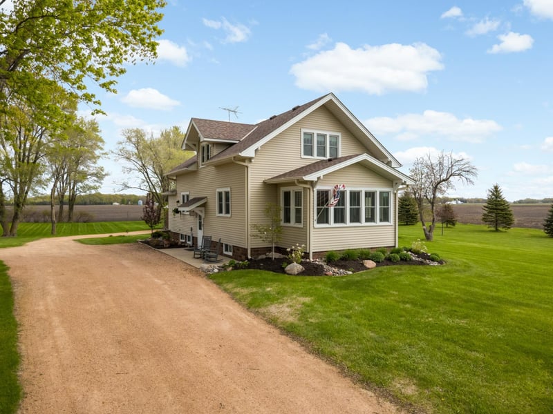 12920 50th St, Watertown, MN 55388