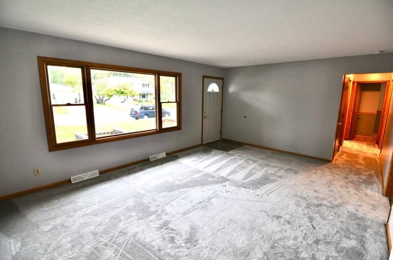 915 Fuller St S, Shakopee, MN 55379