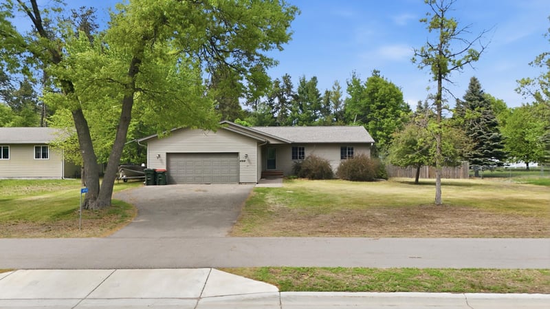 4914 Cedar Scenic Rd, Baxter, MN 56425
