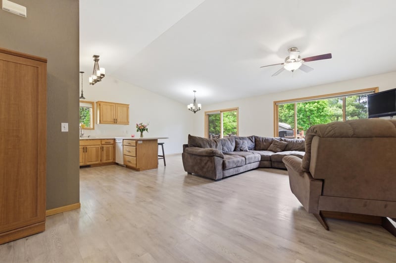 4914 Cedar Scenic Rd, Baxter, MN 56425