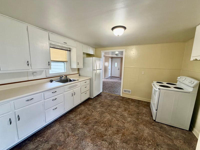 219 10th Ave, Worthington, MN 56187