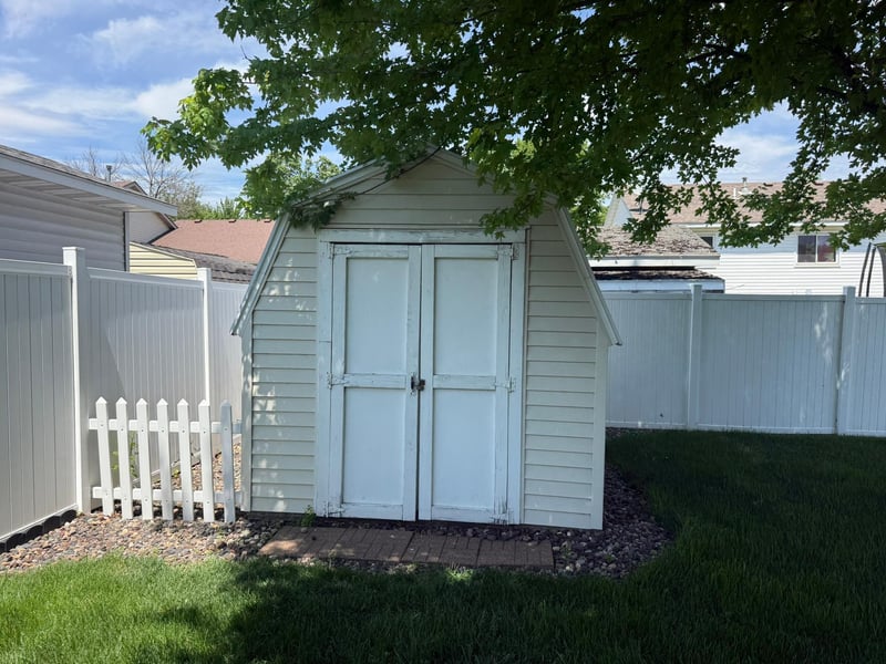 720 Richway Ln SE, Owatonna, MN 55060