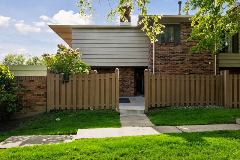 3680 Independence Ave S #10, Saint Louis Park, MN 55426