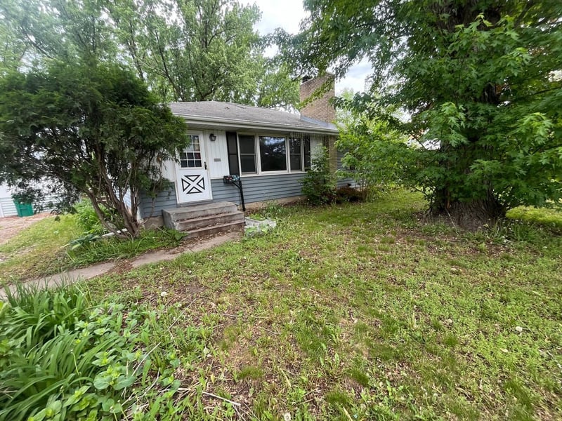 350 E 98th St, Bloomington, MN 55420