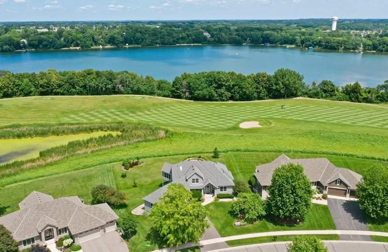 2996 Fairway Dr, Chaska, MN 55318
