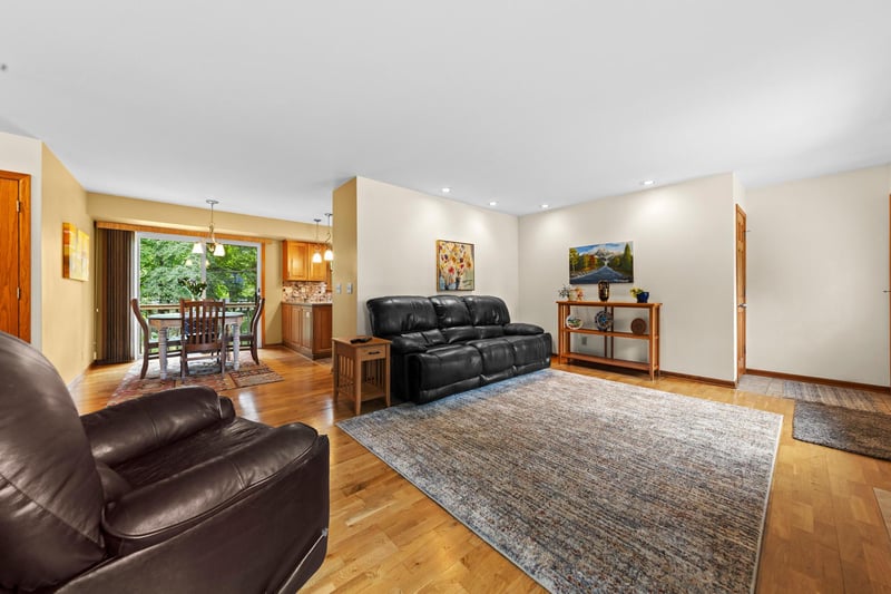 12100 Highway 55, Plymouth, MN 55441