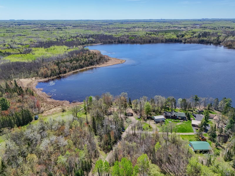 41102 Shoal Lake Rd, Nashwauk, MN 55769