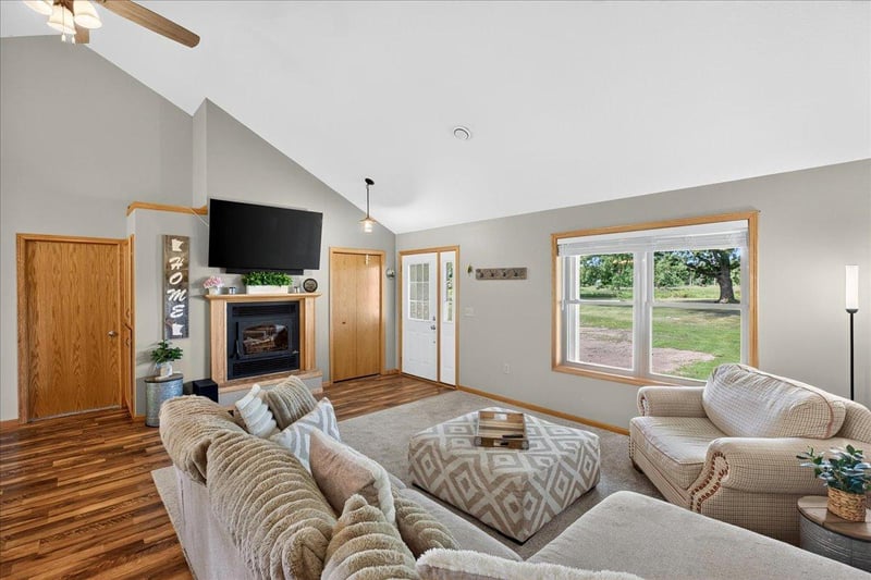 10366 80th Ave, Milaca, MN 56353