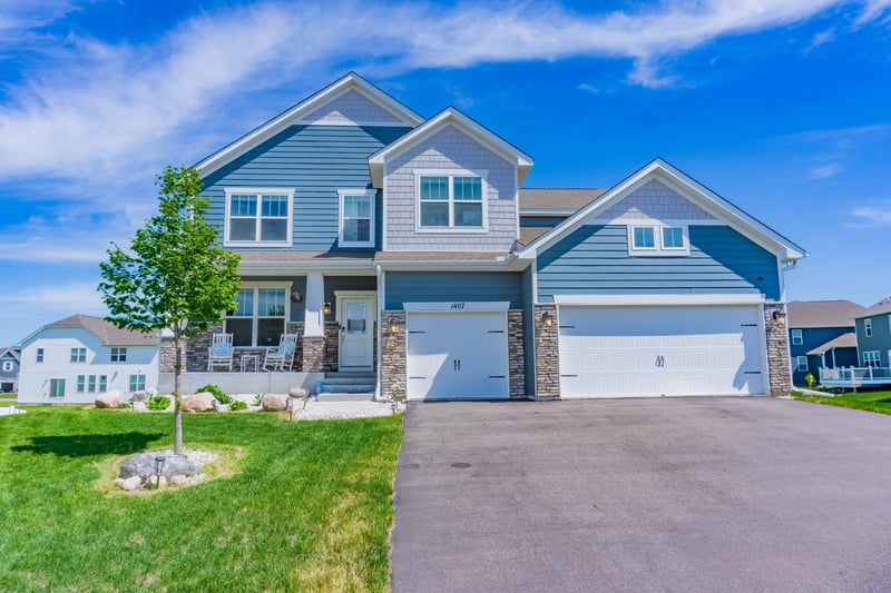 1407 Ironwood Ct, Carver, MN 55315