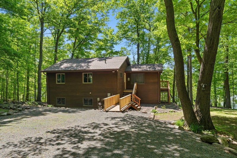 2007 Richardson Ct, Luck, WI 54853