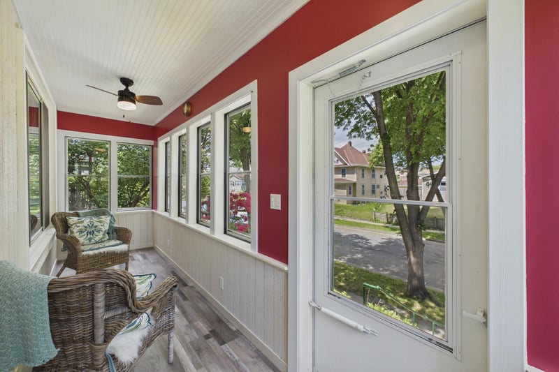 1152 Ross Ave, Saint Paul, MN 55106
