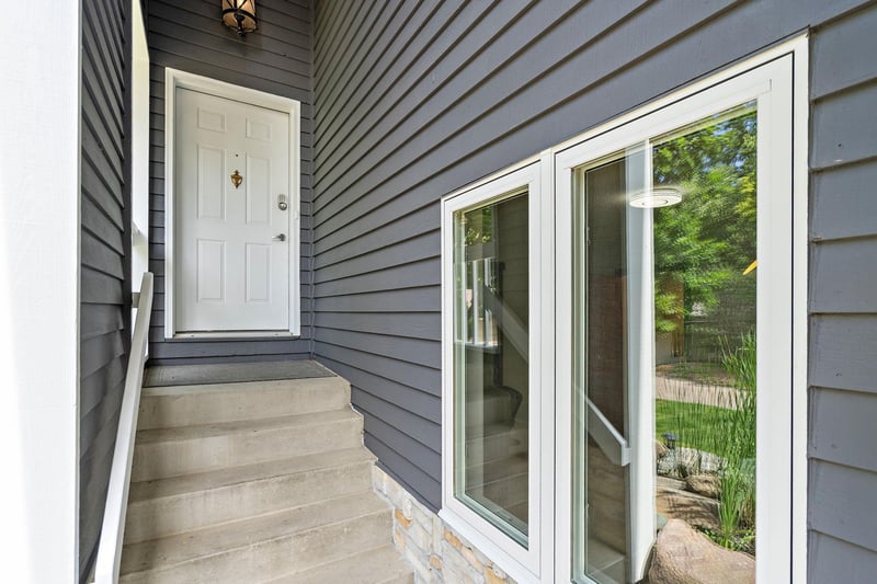 17700 Arrowhead Trl, Minnetonka, MN 55345