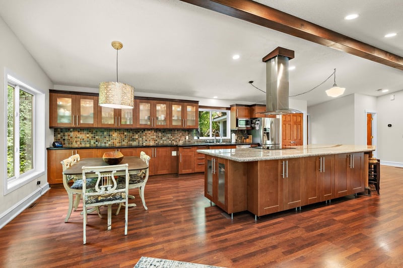 17700 Arrowhead Trl, Minnetonka, MN 55345