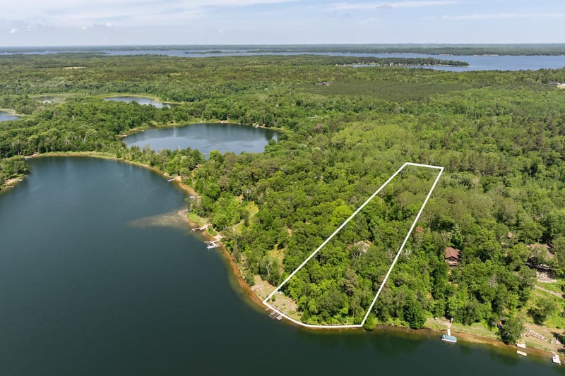 35073 Star Lake Dr, Pequot Lakes, MN 56472