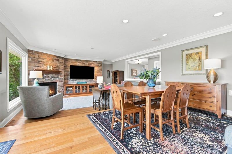2501 Silver Ln NE, Saint Anthony, MN 55421