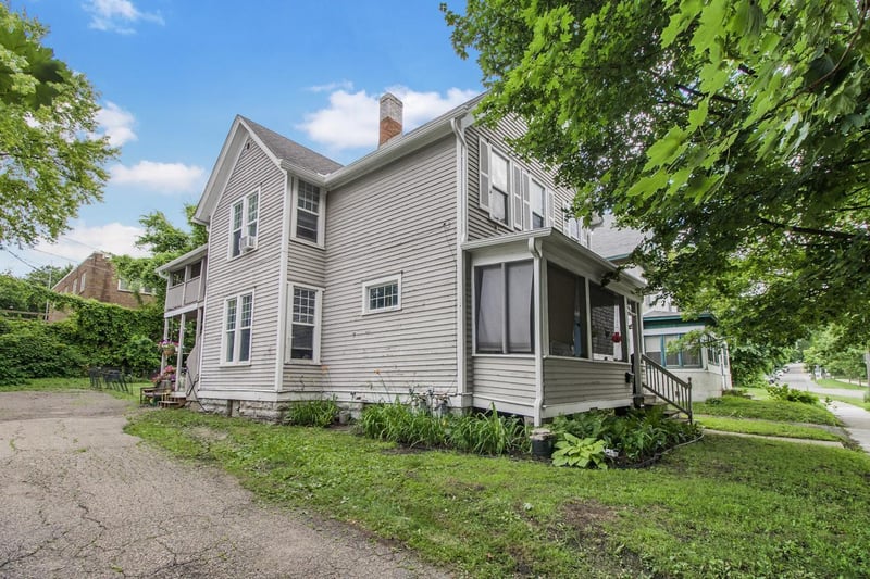 118 George St W, Saint Paul, MN 55107