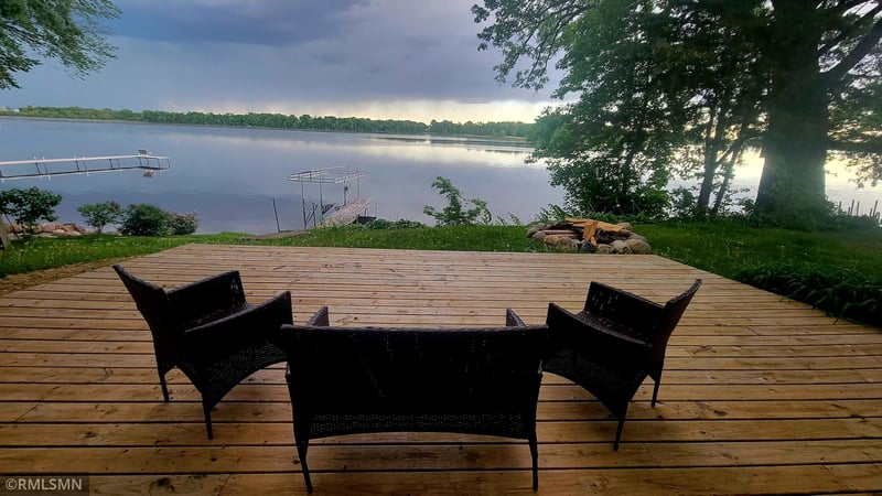 26570 Sioux Trl, Madison Lake, MN 56063